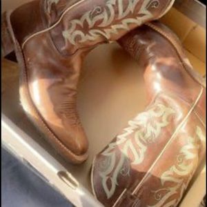 Justin cowboy boots